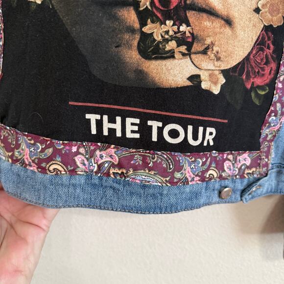 Upcycled Lightweight Denim Trucker Jacket w/Shawn Mendes Graphic On Back Size L - Picture 6 of 10
